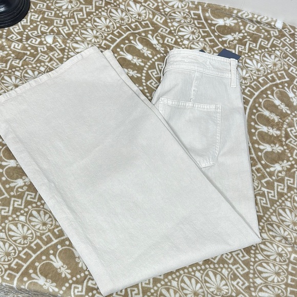 Universal Thread High-Rise Flare Jeans - Cream - Picture 12 of 12